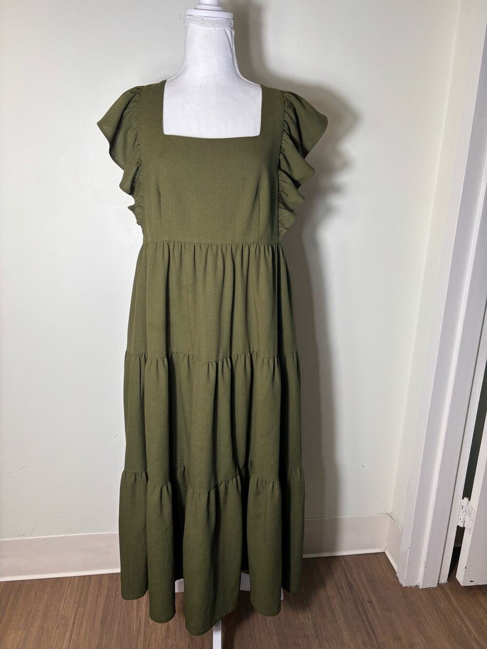 Crosby Olive Green Square Neck Ruffled Sleeveless Straps Midi Tiered Dress Sz M